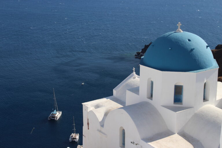 How best to spend 4 days in Santorini